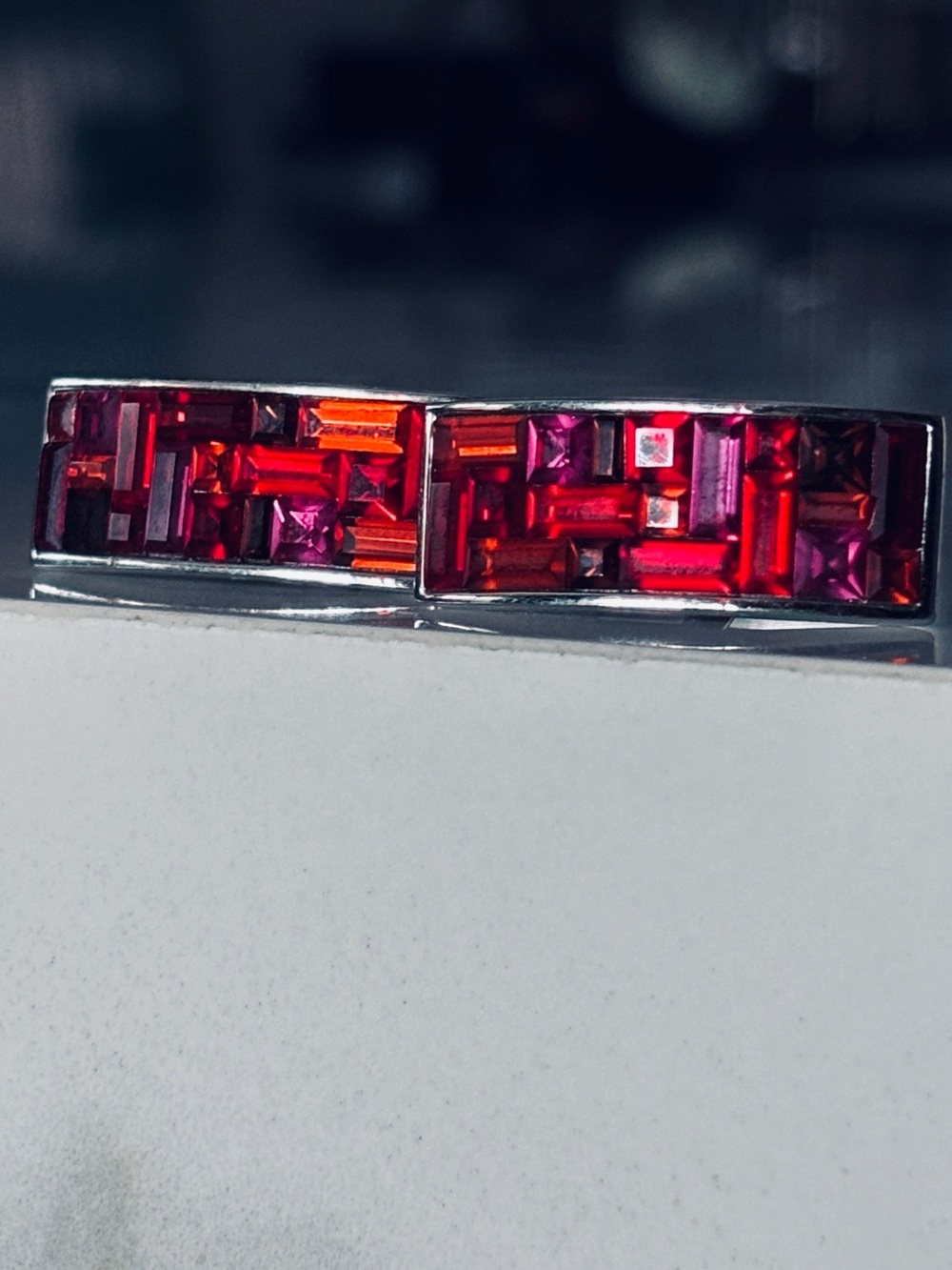 Robert Tateossian RT London Red Crystal Mosaic Curved Cufflinks - Picture 3 of 10